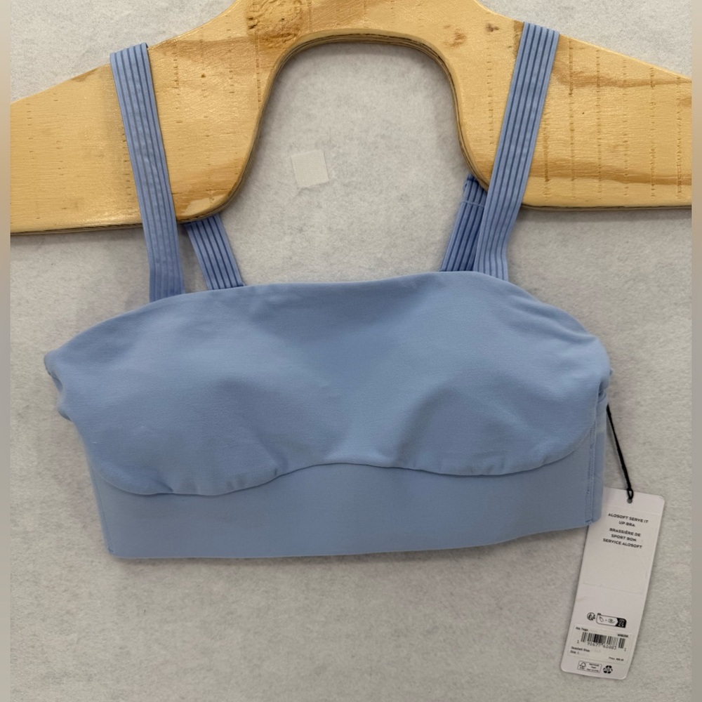 NWT Alo Yoga Alosoft Serve It‎ Up Bra Seashell Blue Large